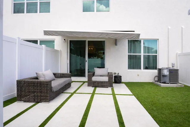 $511,000 | 1104 Rio Court, Deerfield Beach, FL 33064