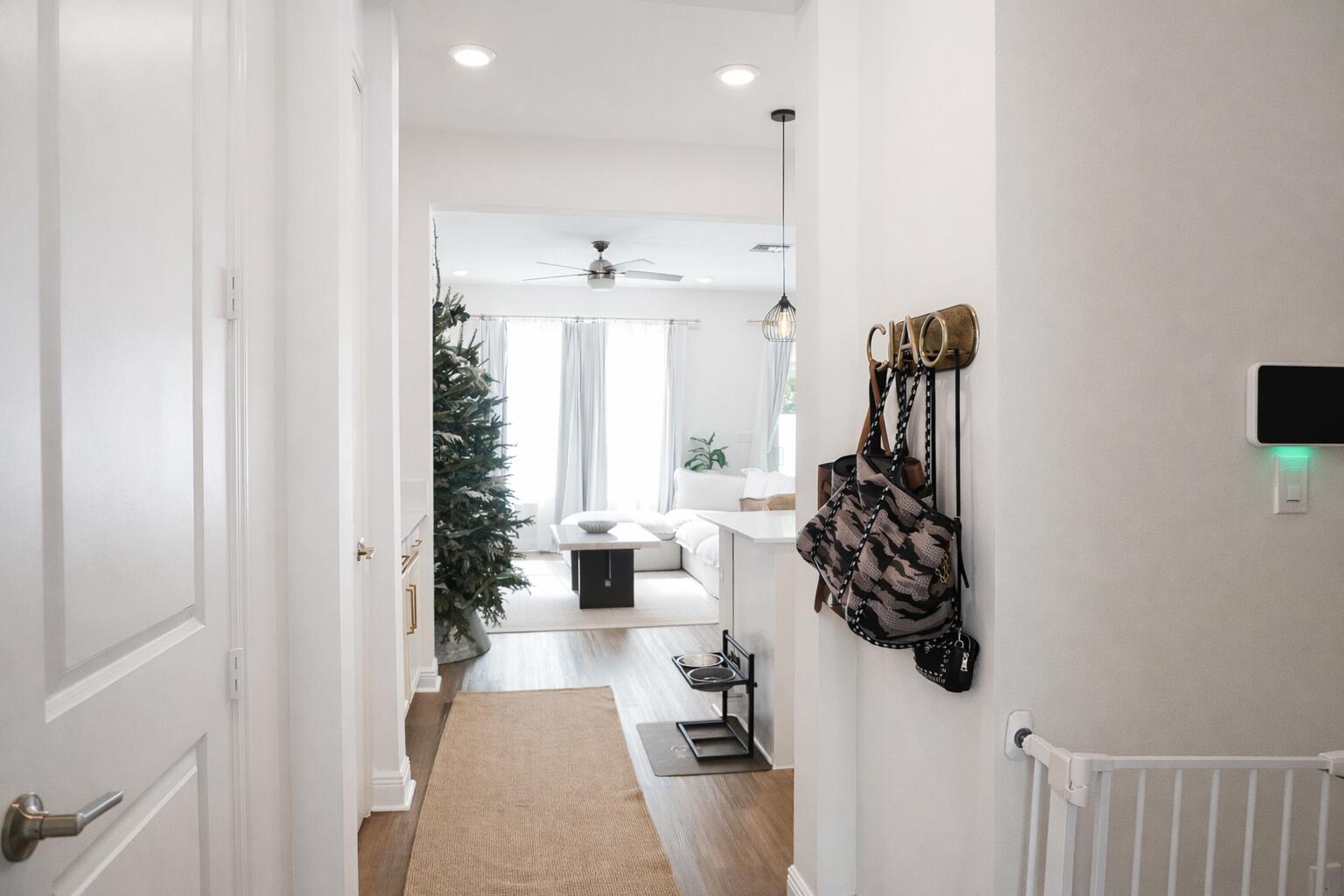 1104 Rio Court Deerfield Beach, FL 33064 - Photo 3 of 30 410918CB-1EE6-4F45-BC66-144C6FE0CF9D