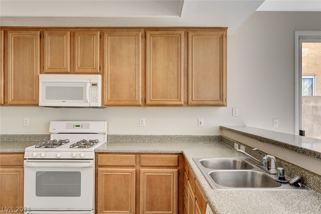 1244 El Cielo Circle Henderson, NV 89074 - Photo 13 of 42