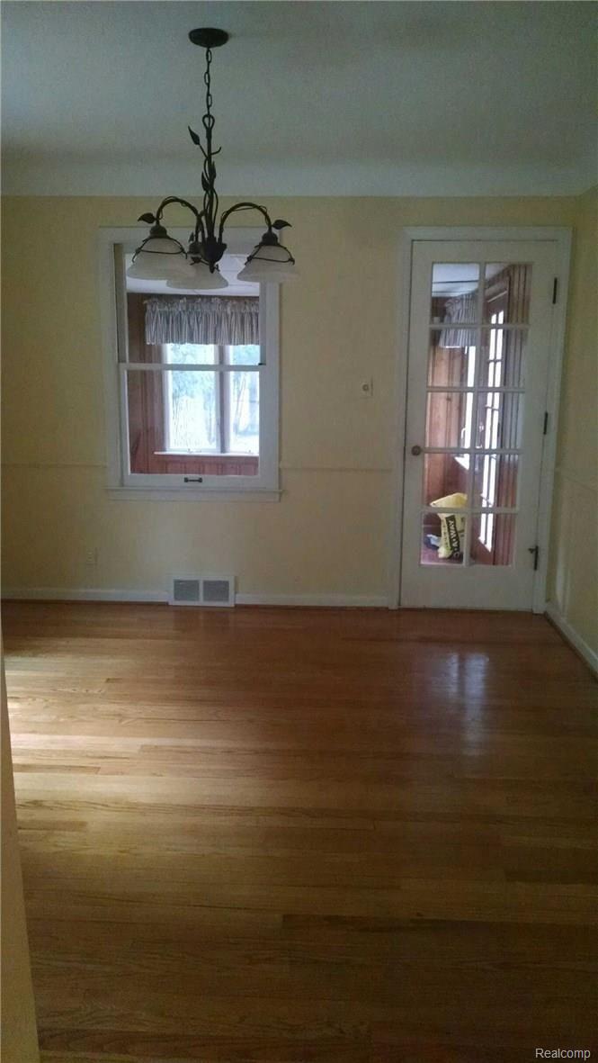 1754 Bournemouth Road Grosse Pointe, MI 48236 - Photo 8 of 25 IMG_20170713_174844303.jpg