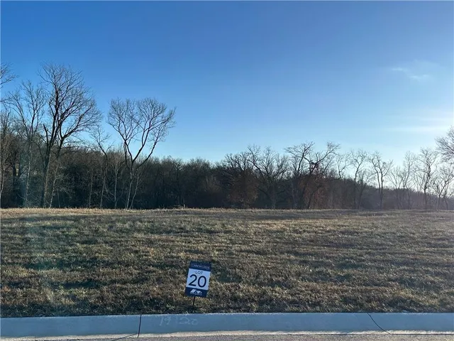 $155,000 | 10127 Countryside Drive, Kansas City, KS 66109