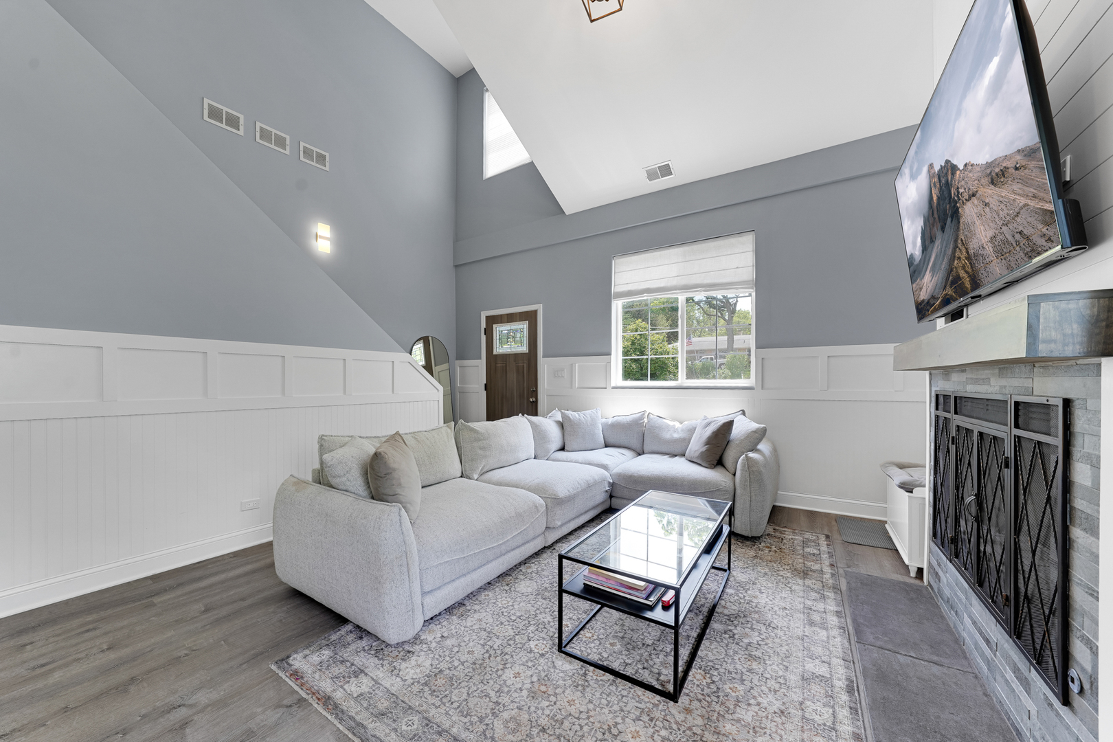 228 Juneway Terrace Lake Bluff, IL 60044 - Photo 4 of 24