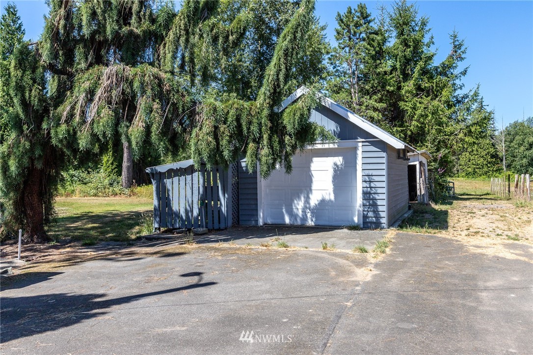 5149 Hannegan Road Bellingham, WA 98226 - Photo 4 of 25