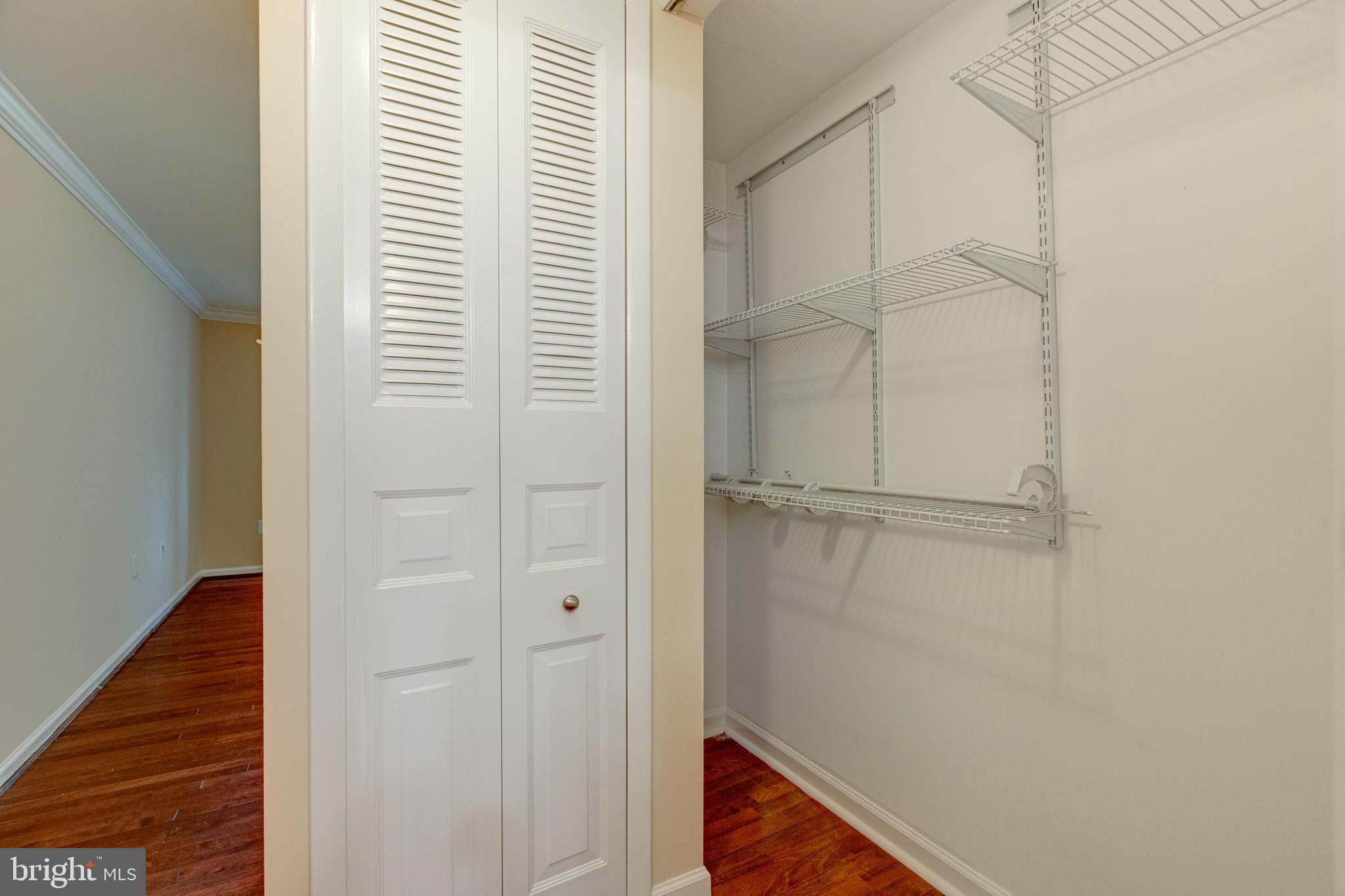 188 North Cottage Road Sterling, VA 20164 - Photo 25 of 35 Master bedroom closet