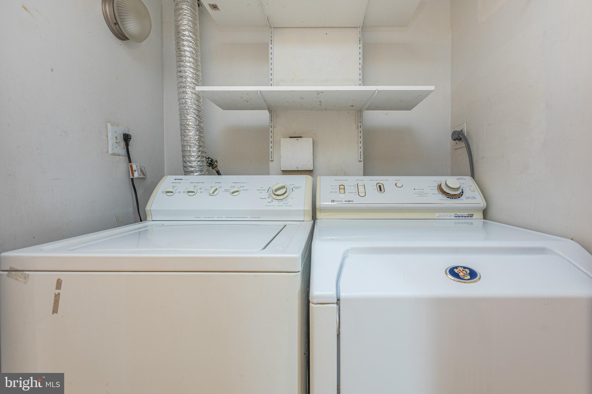 188 North Cottage Road Sterling, VA 20164 - Photo 9 of 35 Washer/dryer - first floor
