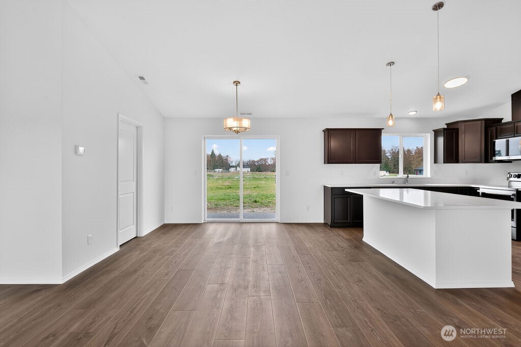 72 Lange Lane Sequim, WA 98382 - Photo 4 of 40