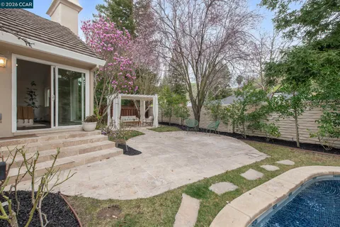 $1,899,000 | 30 Sugar Pine Lane, Danville, CA 94506