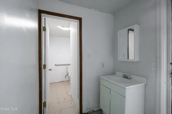 $420,000 | 184 Central Avenue, Albany, NY 12206