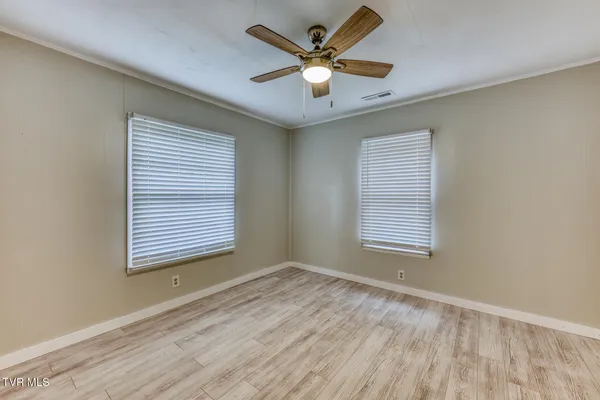 $234,000 | 441 Mimosa Street, Mount Carmel, TN 37645