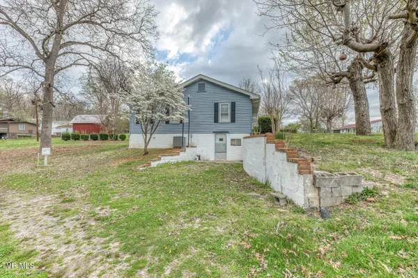 $234,000 | 441 Mimosa Street, Mount Carmel, TN 37645
