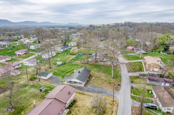 $234,000 | 441 Mimosa Street, Mount Carmel, TN 37645
