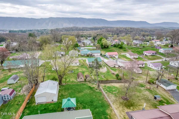 $234,000 | 441 Mimosa Street, Mount Carmel, TN 37645