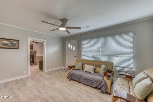 $234,000 | 441 Mimosa Street, Mount Carmel, TN 37645