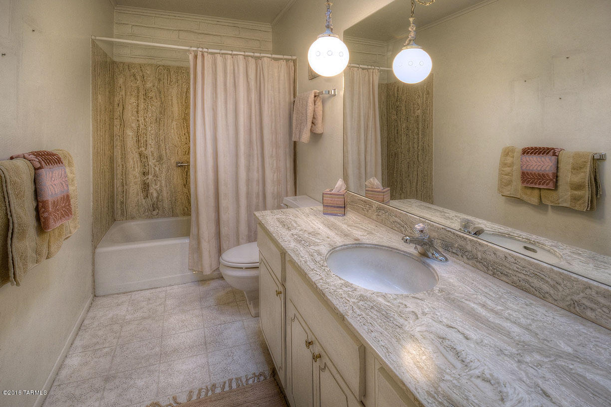 618 West Roller Coaster Road Tucson, AZ 85704 - Photo 14 of 23 Gallery Image 14