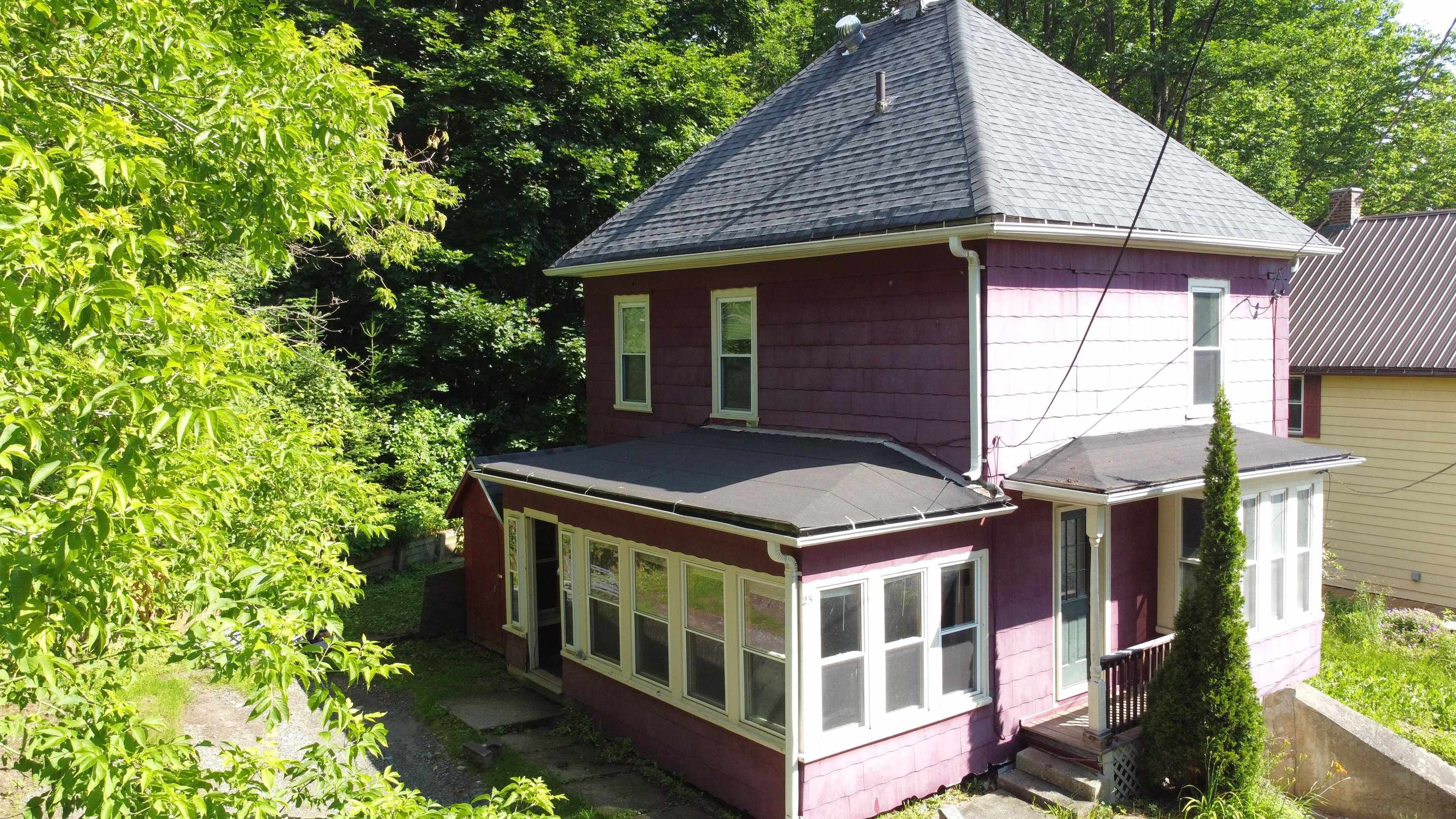 25 Clark Street Newport, VT 05855 - Photo 1 of 26