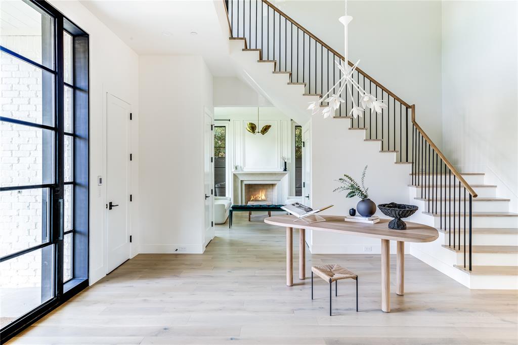 4306 Gloster Road Dallas, TX 75220 - Photo 4 of 28 a view of entryway and hall with wooden floor