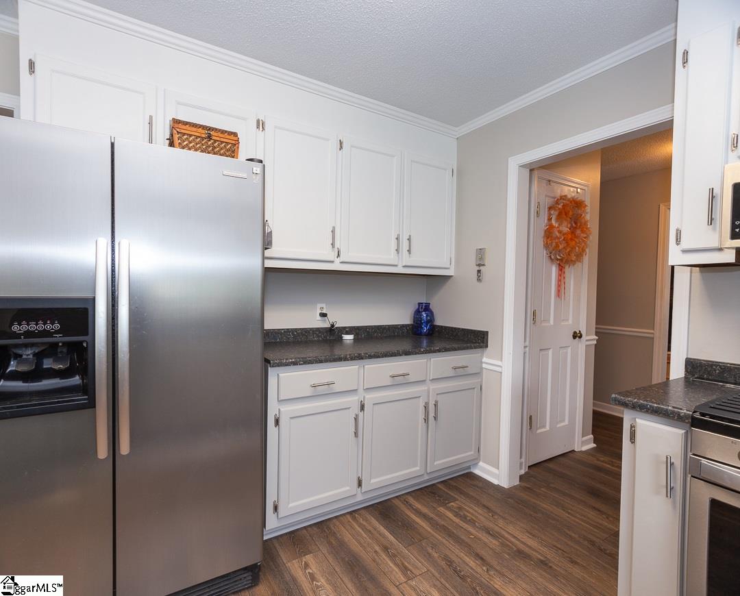 407 Syracuse Road Easley, SC 29642 - Photo 12 of 33