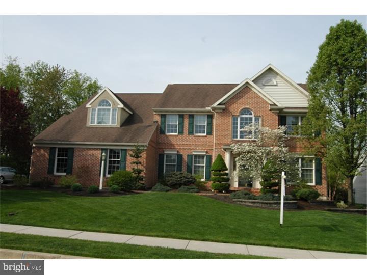 2905 Cotswold Road Reading, PA 19608 - Photo 2 of 25 Gallery Image 2