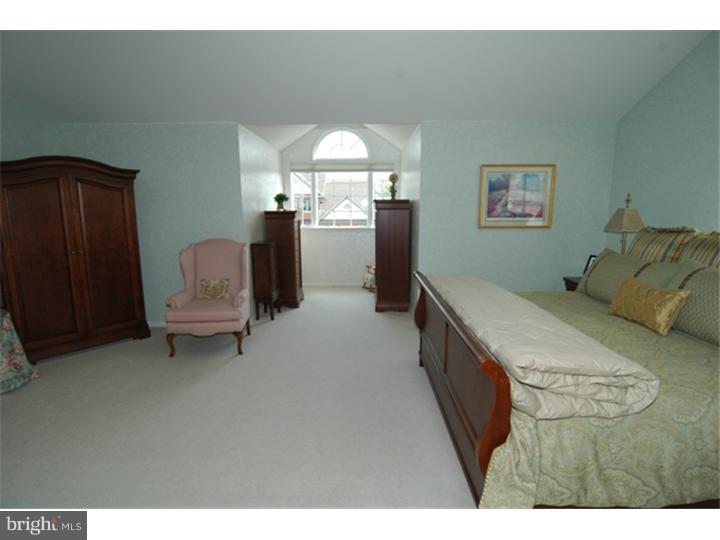 2905 Cotswold Road Reading, PA 19608 - Photo 16 of 25 Gallery Image 16