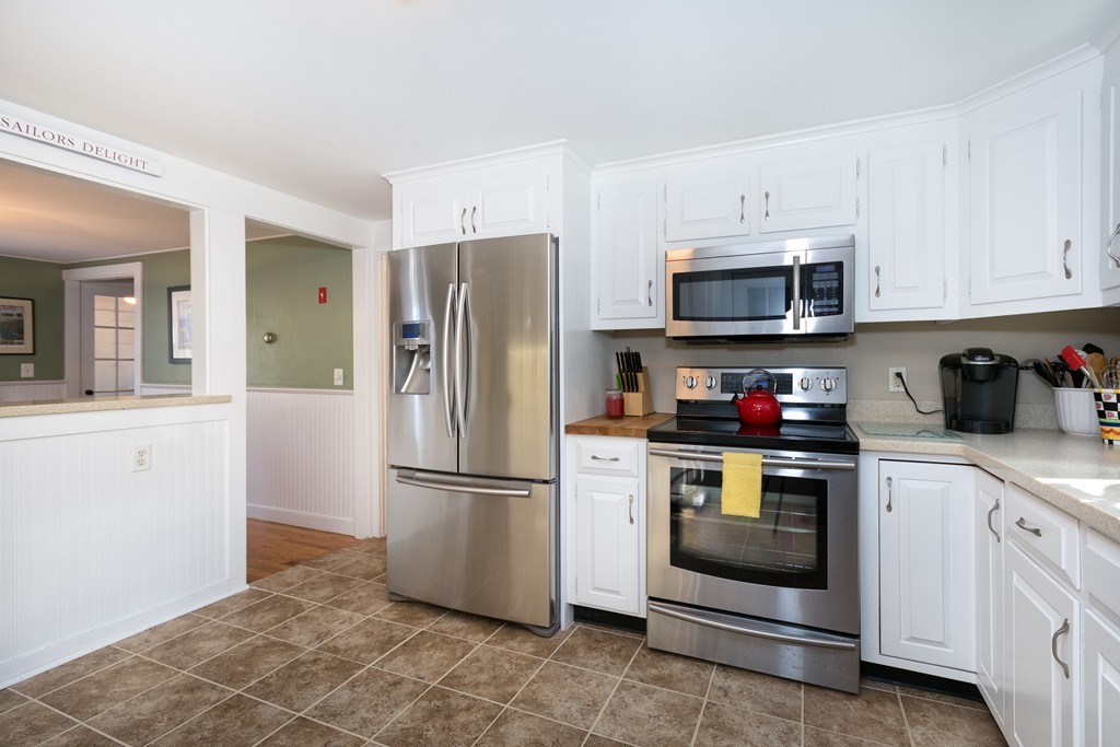 189 Old Oaken Bucket Road Scituate, MA 02066 - Photo 11 of 27 Gallery Image 11
