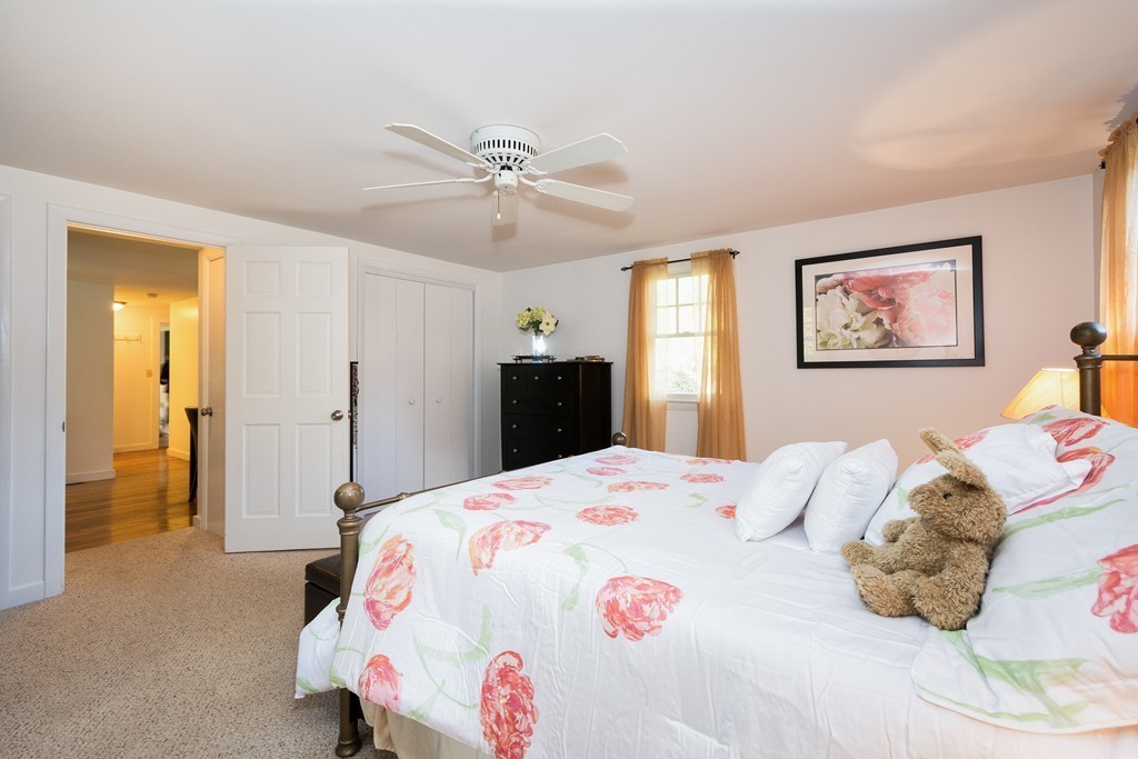 189 Old Oaken Bucket Road Scituate, MA 02066 - Photo 16 of 27 Gallery Image 16