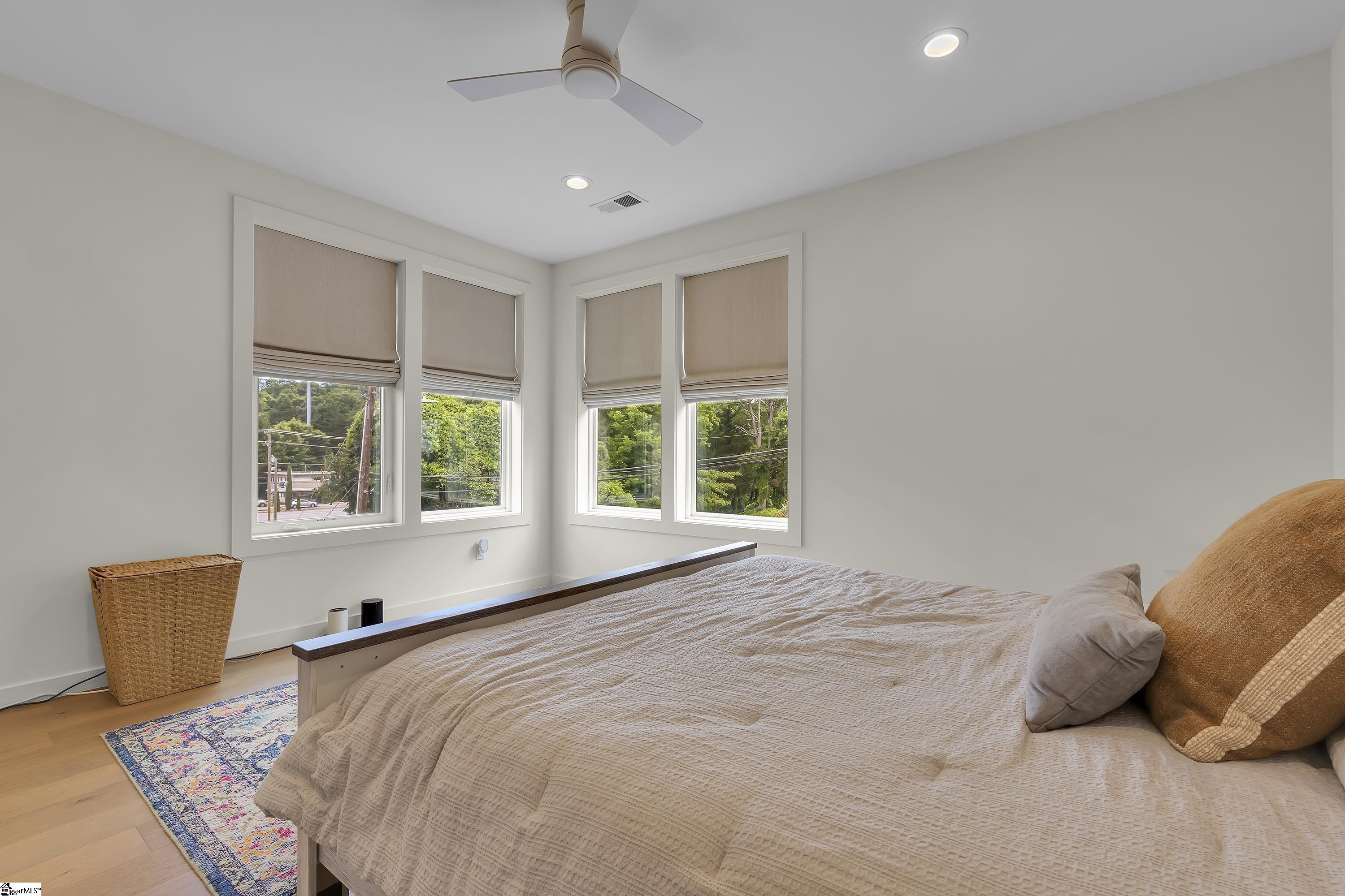 302 Hilly Street Greenville, SC 29607 - Photo 17 of 36