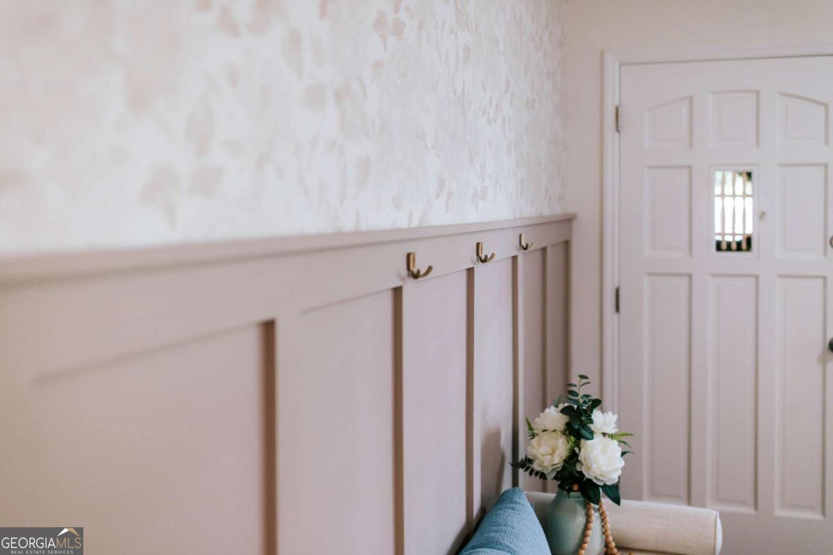 764 Sandy Cross Road Lexington, GA 30648 - Photo 23 of 52 a view of a entryway with wooden floor