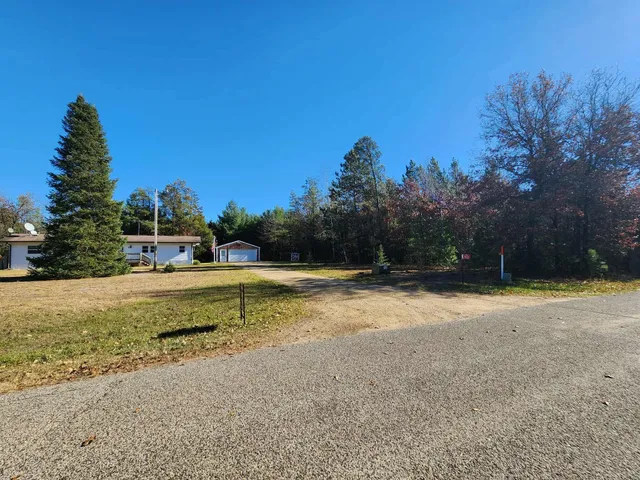 $159,900 | 1626 8th Drive, Friendship, WI 53934