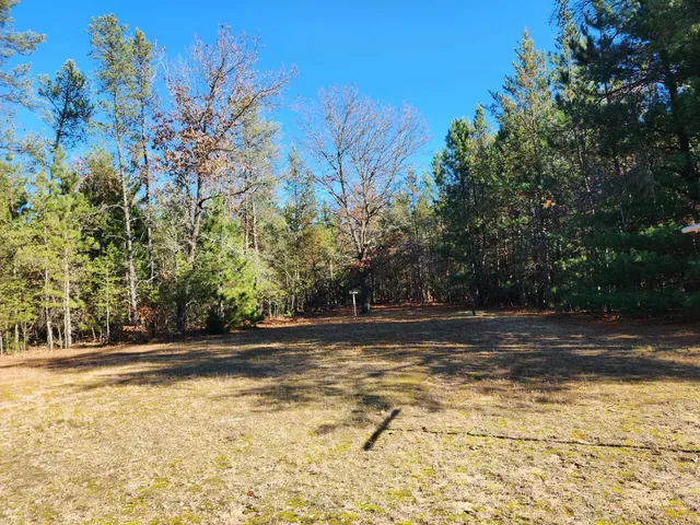 $159,900 | 1626 8th Drive, Friendship, WI 53934