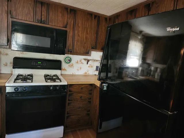 $159,900 | 1626 8th Drive, Friendship, WI 53934