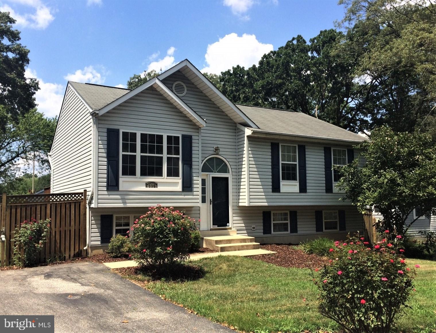 316 Oakwood Road Edgewater, MD 21037 - Photo 1 of 39 Move-in ready split foyer in waterfront community