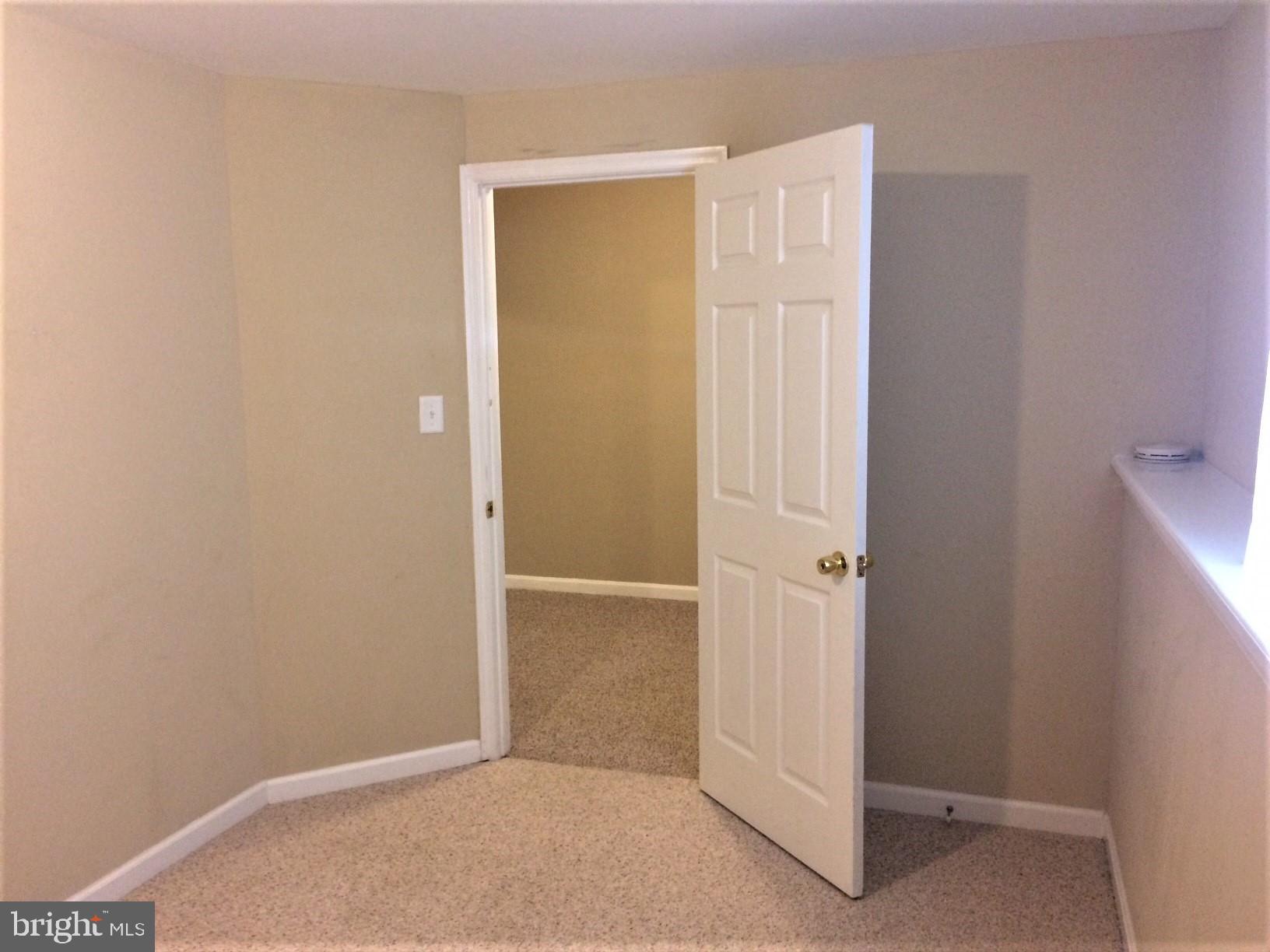 316 Oakwood Road Edgewater, MD 21037 - Photo 31 of 39 Study / Wkroom entry