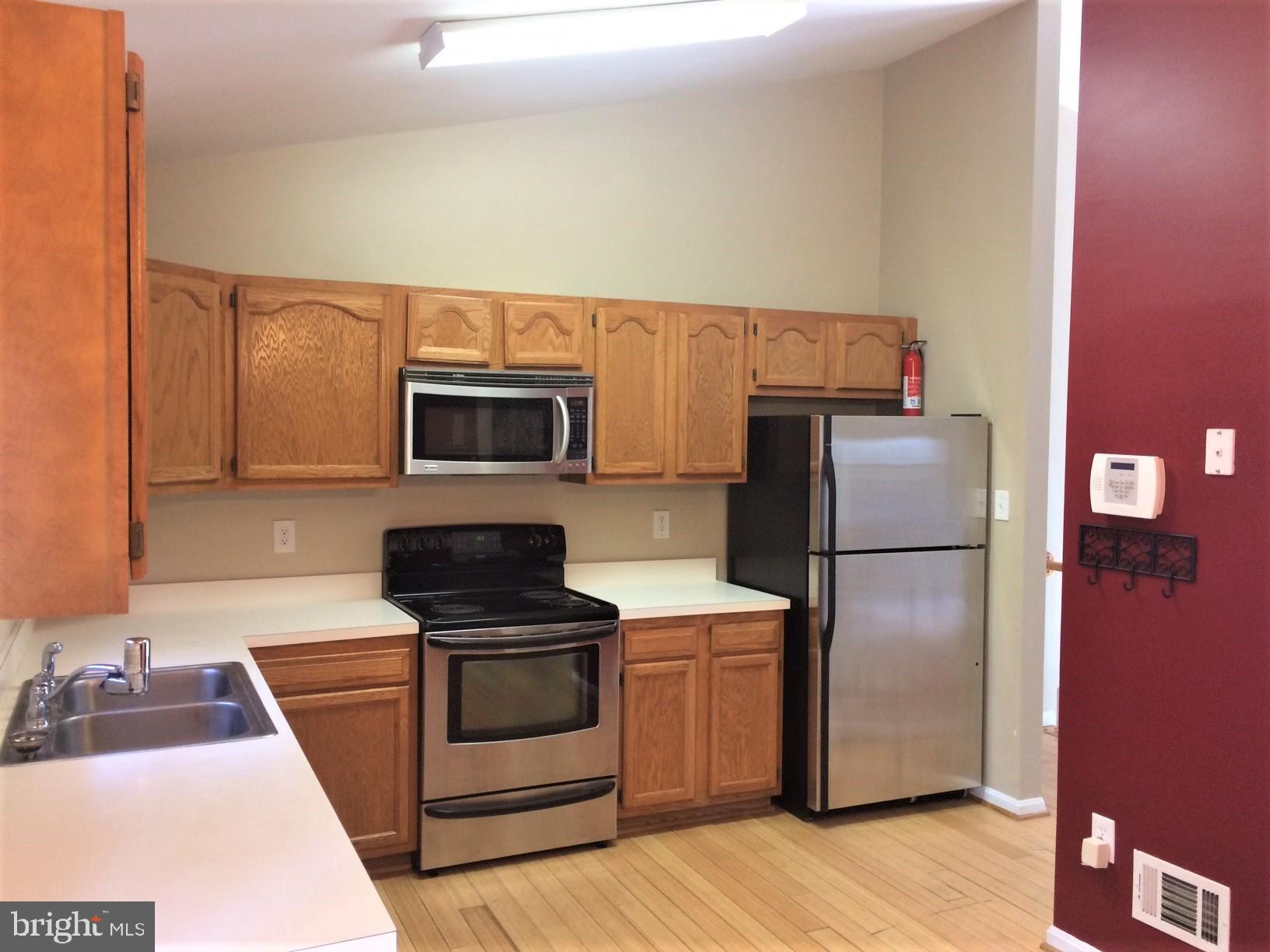 316 Oakwood Road Edgewater, MD 21037 - Photo 10 of 39 SS appli. +an enclosed pantry complete the Kitchen