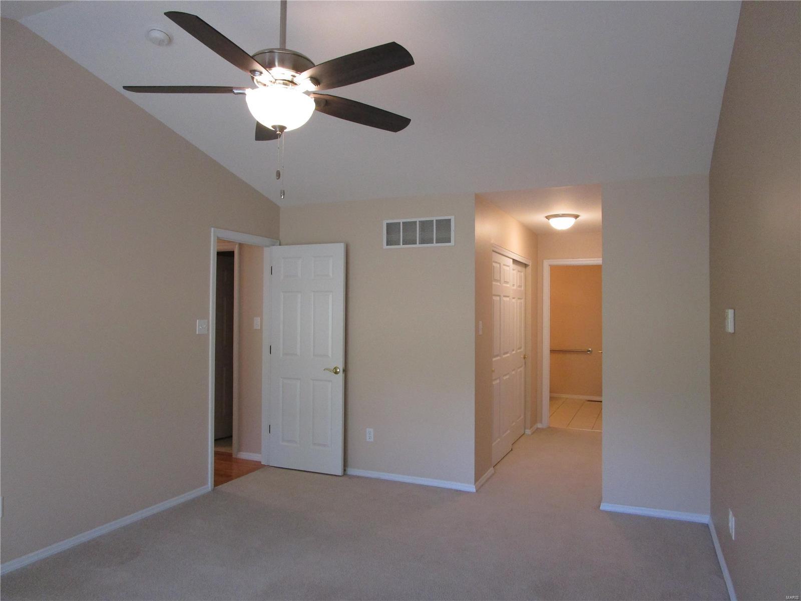 5028 Nicholas Ridge Drive St. Louis, MO 63129 - Photo 15 of 27 Gallery Image 15