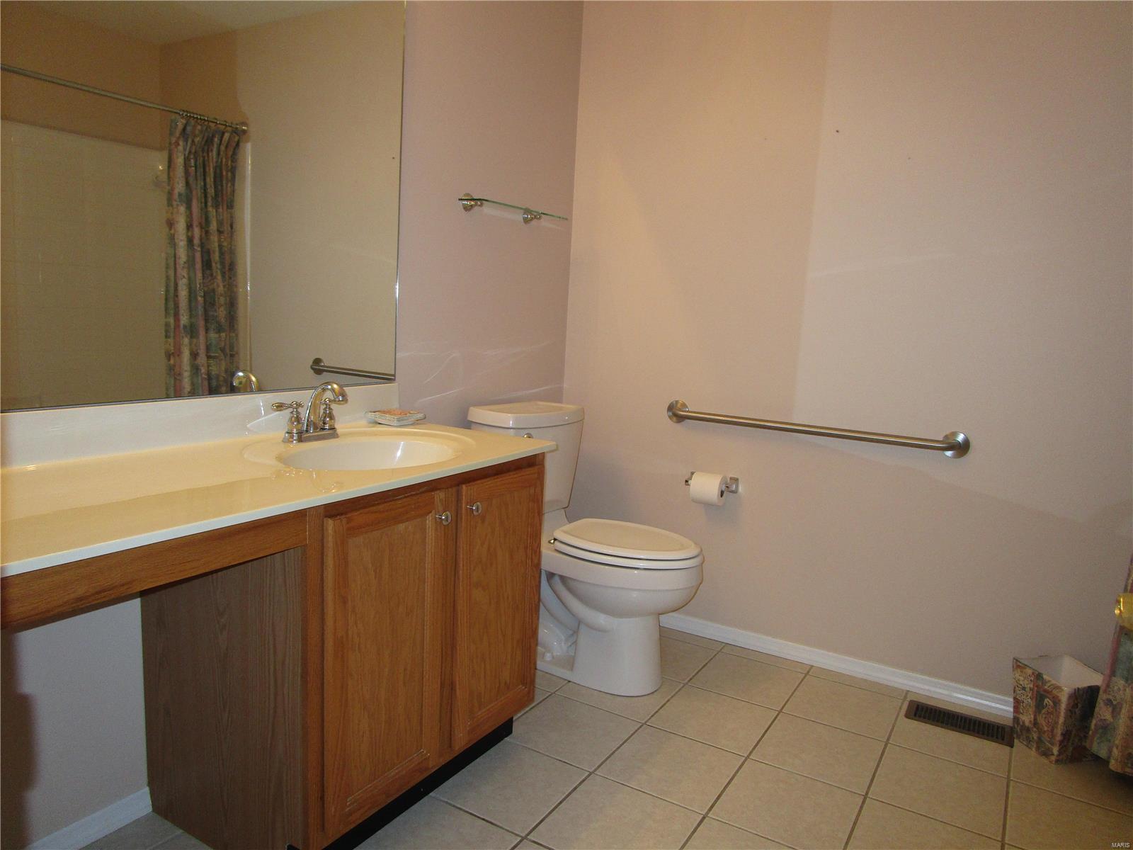 5028 Nicholas Ridge Drive St. Louis, MO 63129 - Photo 17 of 27 Gallery Image 17