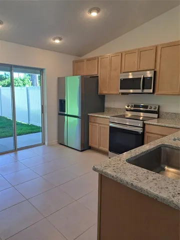 $2,000 | 14 Brelyn Place, Unit B, Palm Coast, FL 32137