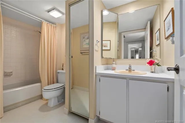 $269,900 | 6017 Southeast Riverboat Drive, Unit 808, Stuart, FL 34997