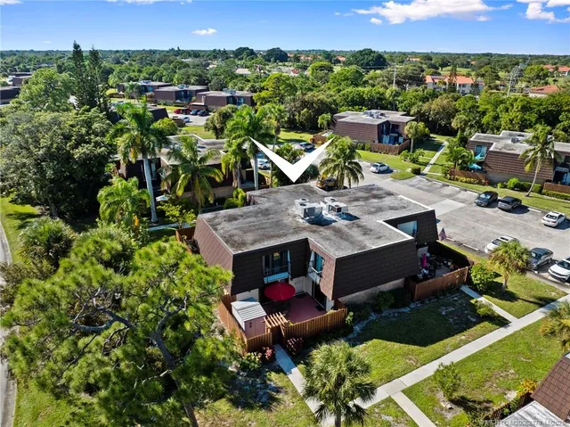 $269,900 | 6017 Southeast Riverboat Drive, Unit 808, Stuart, FL 34997