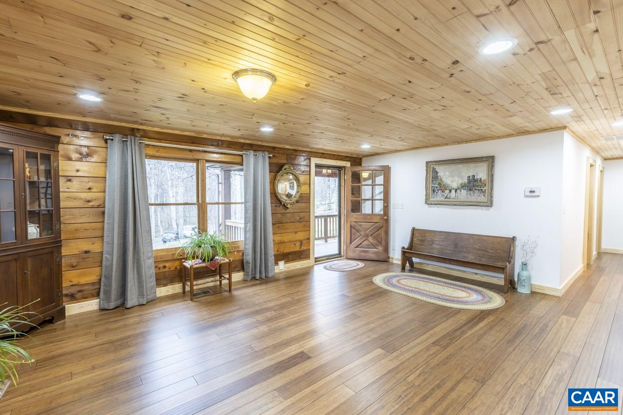 1151 Ridgeview Road Reva, VA 22735 - Photo 20 of 74 a living room with furniture and wooden floor
