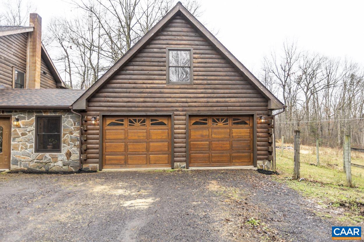 1151 Ridgeview Road Reva, VA 22735 - Photo 5 of 74 a front view of a house