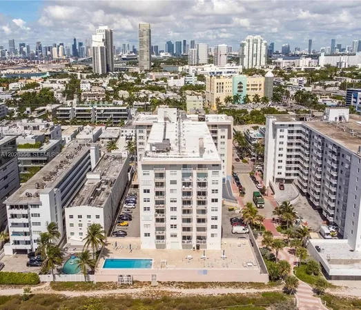 $449,000 | 345 Ocean Drive, Unit 602, Miami Beach, FL 33139