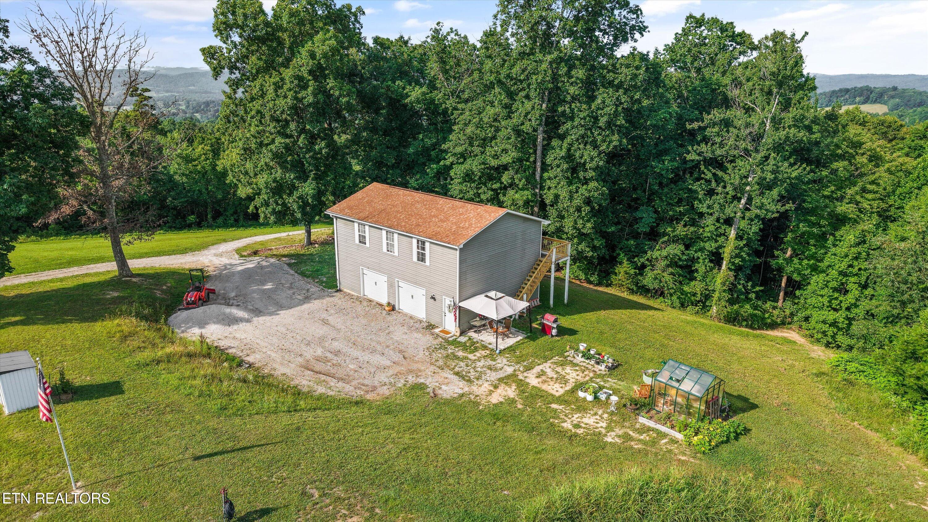 37-834 Walker Rd05