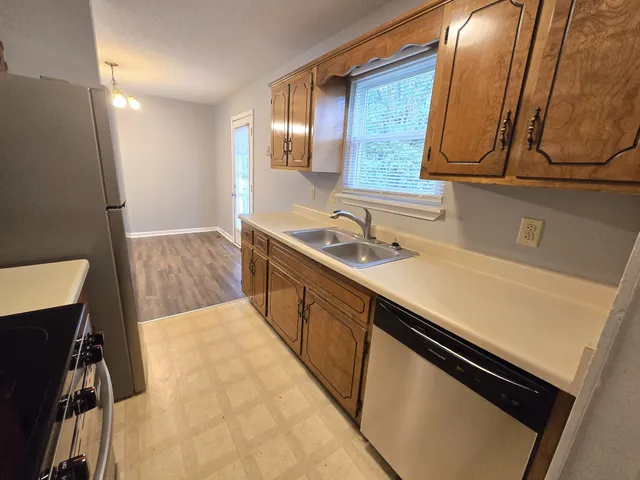 $1,275 | 572 Danielle Drive, Clarksville, TN 37042