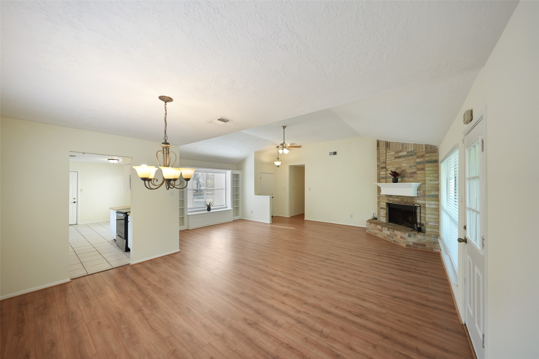 21503 Bridgepoint Lane Spring, TX 77388 - Photo 14 of 36