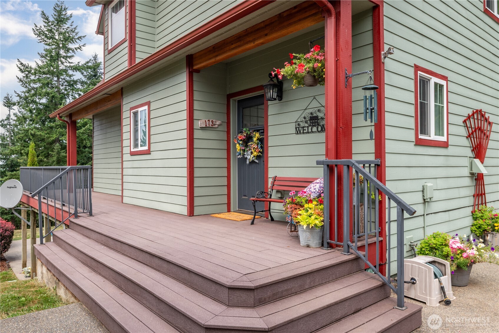 173 Smokey Ridge Road Onalaska, WA 98570 - Photo 3 of 40