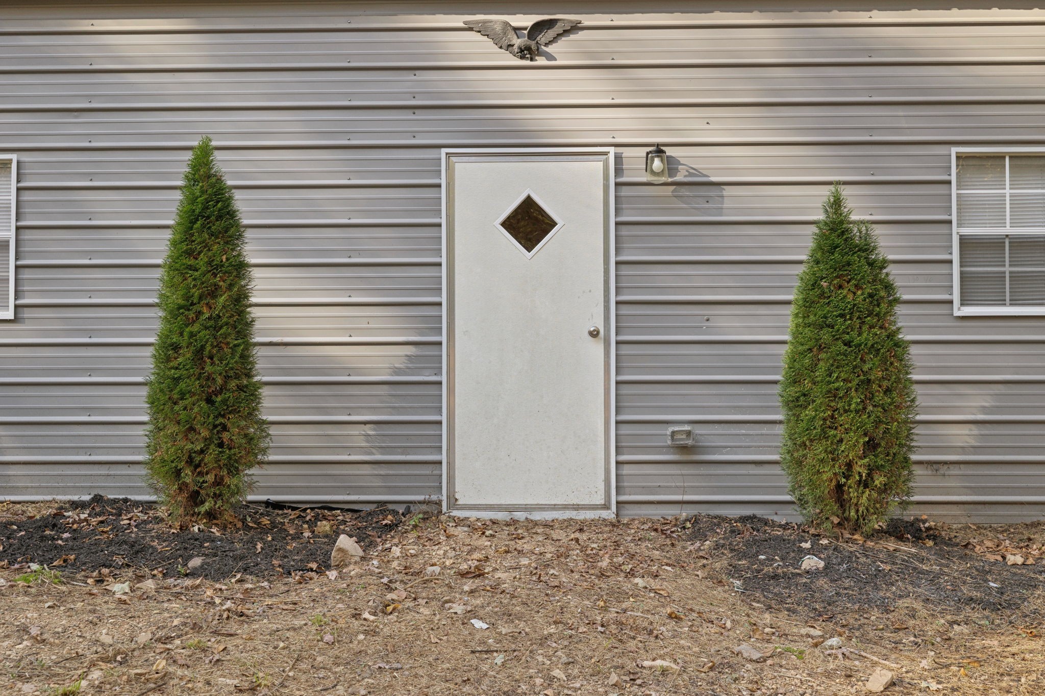 1399 Roberts Creek Road Waverly, TN 37185 - Photo 4 of 42 a view of entryway