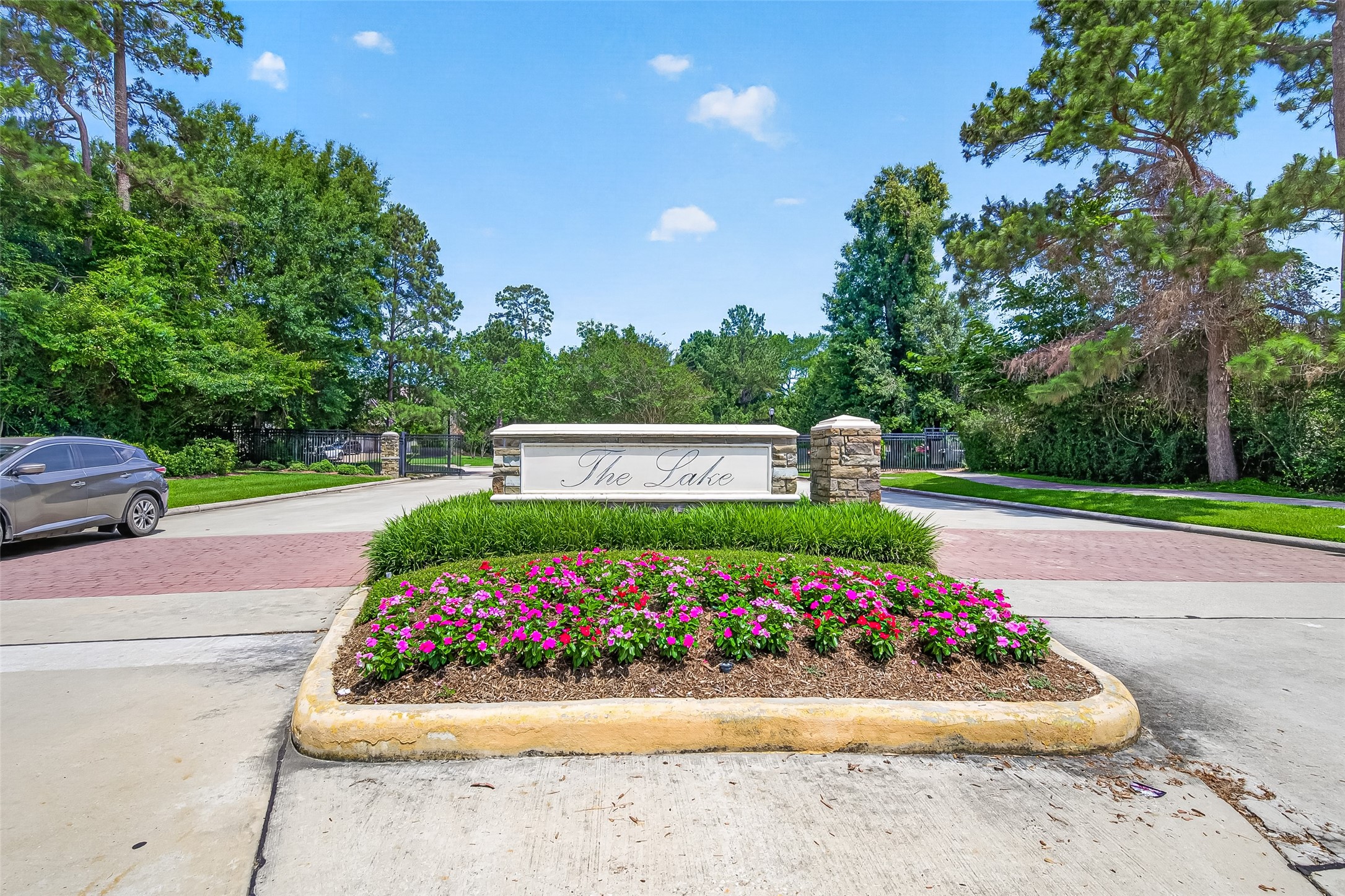 2310 Spring Lake Park Lane Spring, TX 77386 - Photo 47 of 47 a view of a garden with flowers and trees