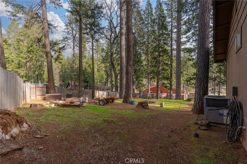 15353 Forest Ranch Way Forest Ranch, CA 95942 - Photo 34 of 47 a view of a park with large trees