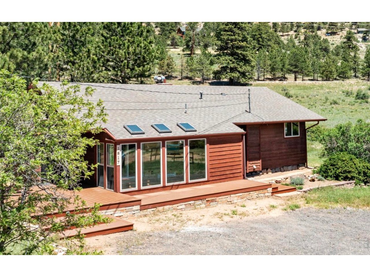 1817 Ranch Circle Estes Park, CO 80517 - Photo 3 of 36