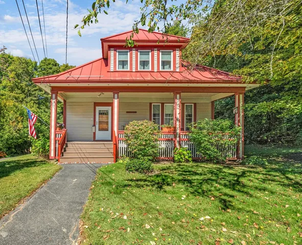 $350,000 | 28 Main Street Hill, Dexter, ME 04930